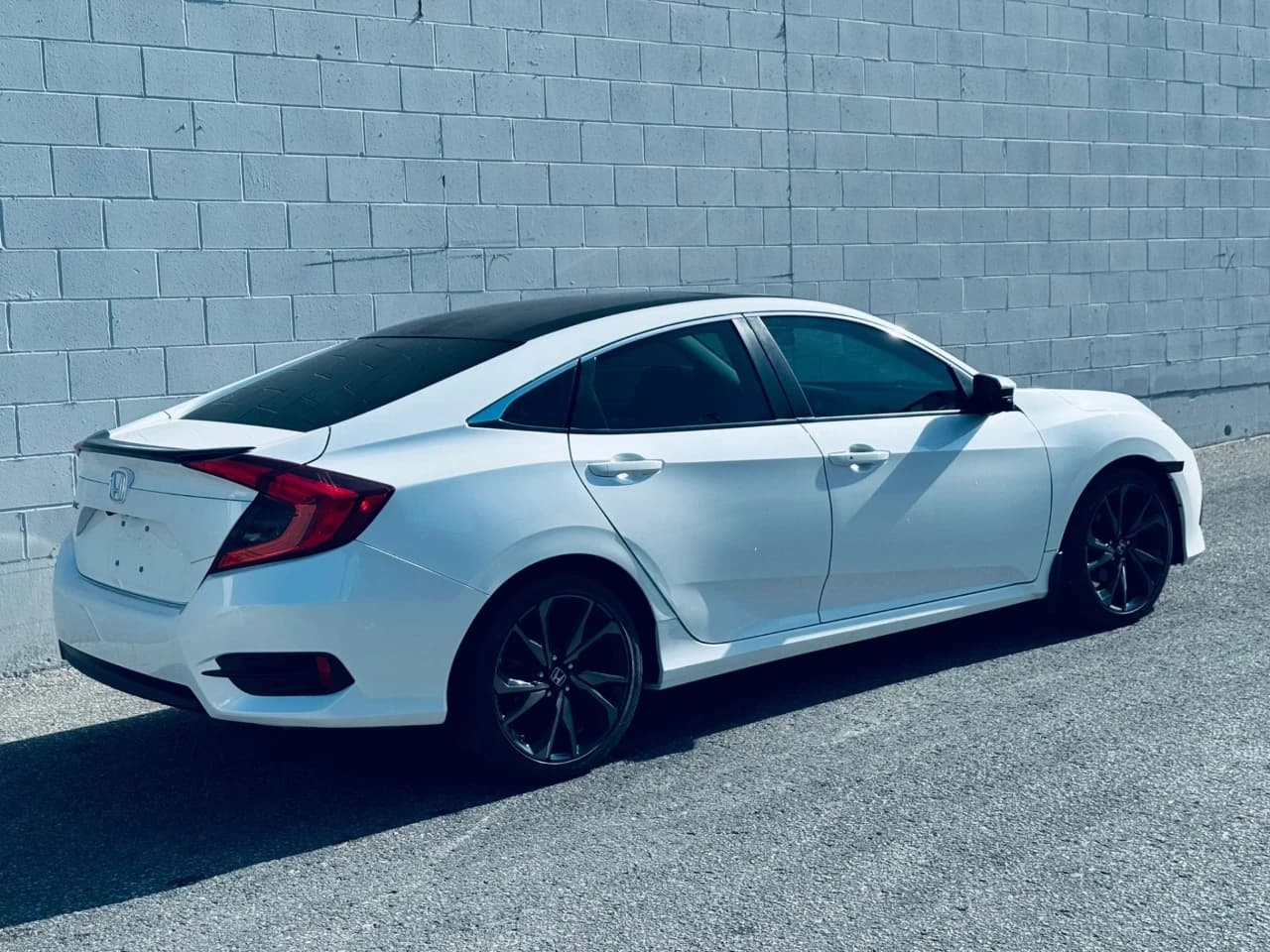 2017 Honda Civic Sedan - Image 14