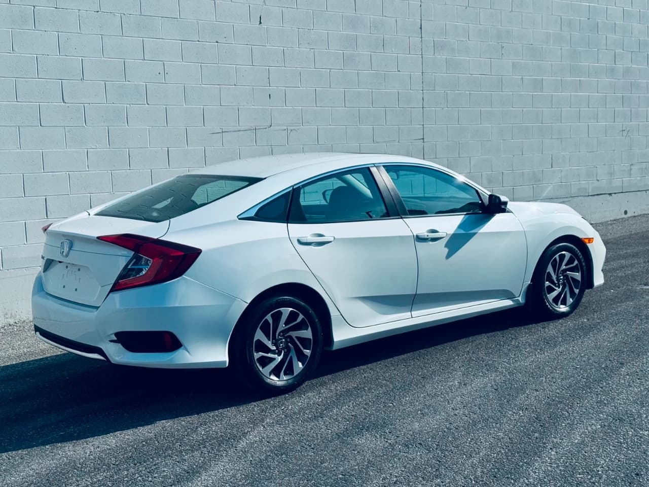 2019 Honda Civic Sedan - Image 10