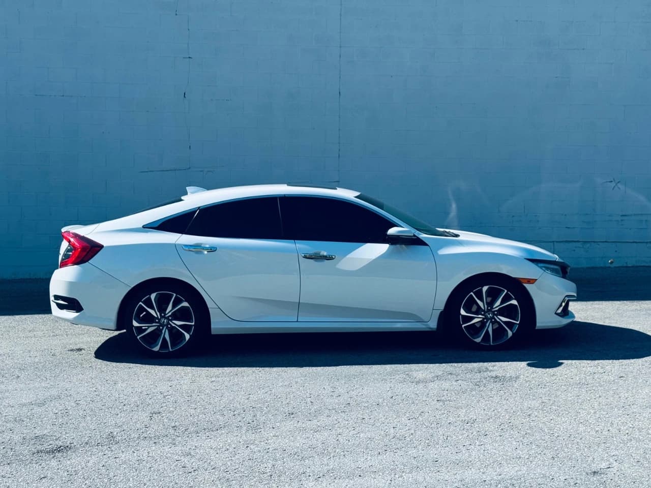2019 Honda Civic Sedan - Image 3