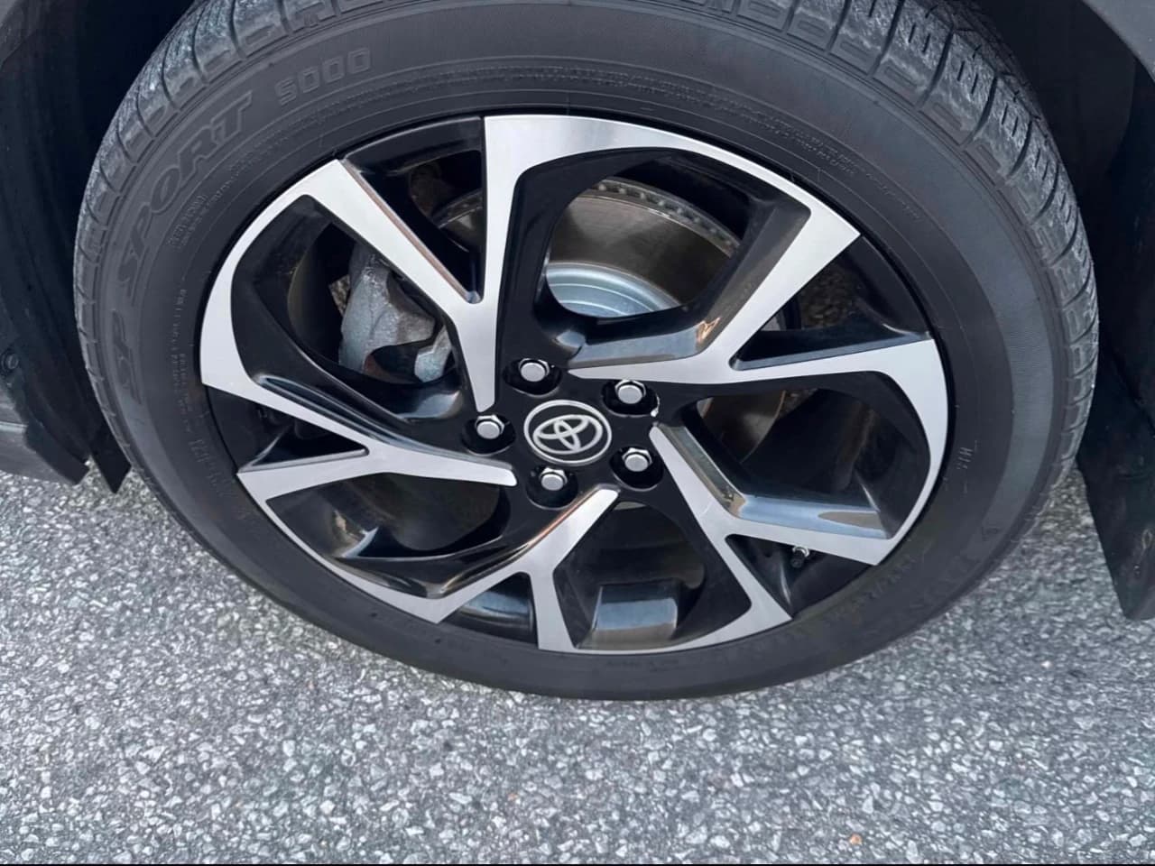 2021 Toyota C-HR - Image 6