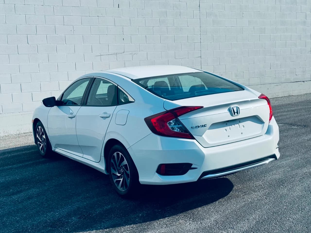 2019 Honda Civic Sedan - Image 12