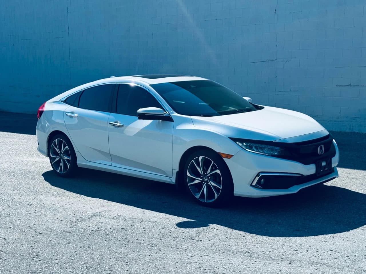 2019 Honda Civic Sedan - Image 2