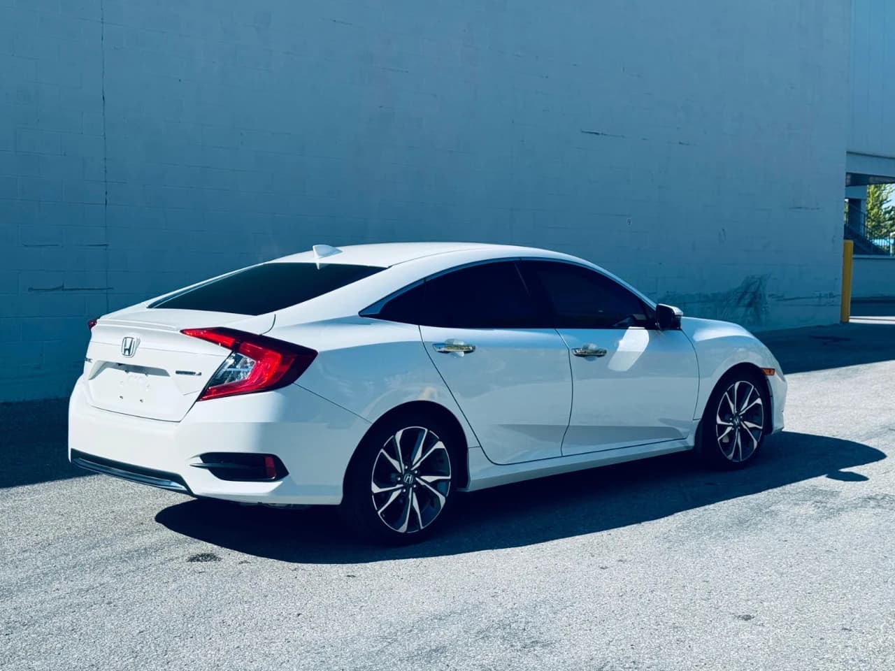 2019 Honda Civic Sedan - Image 9