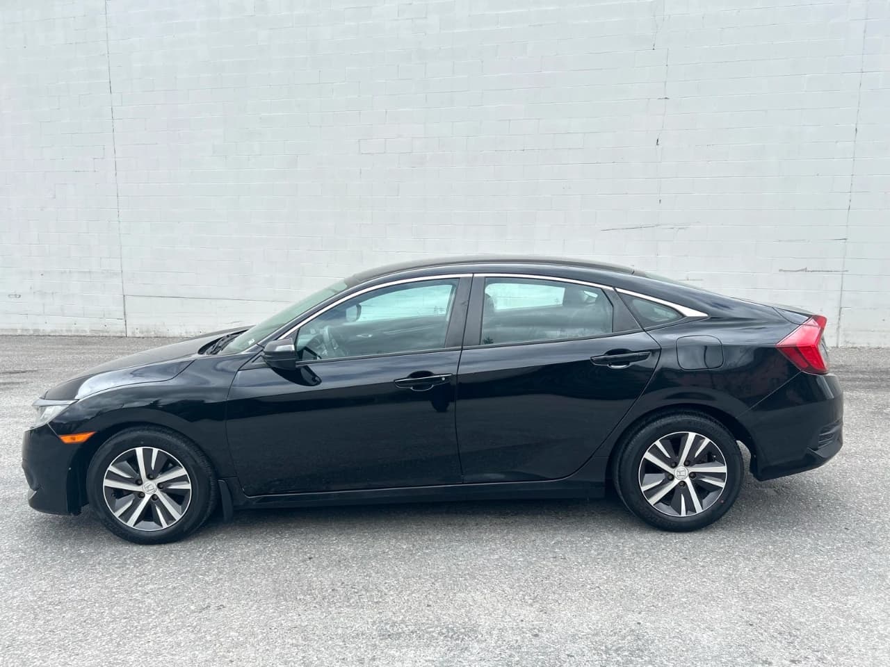 2017 Honda Civic Sedan - Image 2