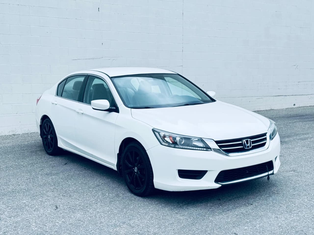 2014 Honda Accord Sedan - Image 9
