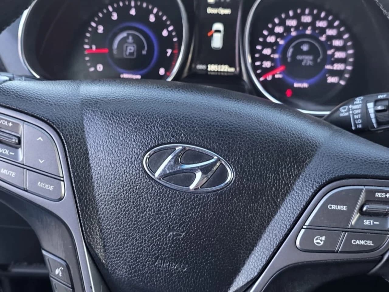 2014 Hyundai Santa Fe Sport - Image 5