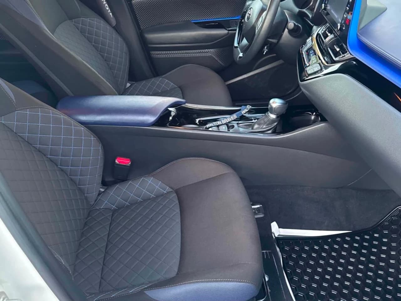 2021 Toyota C-HR - Image 5