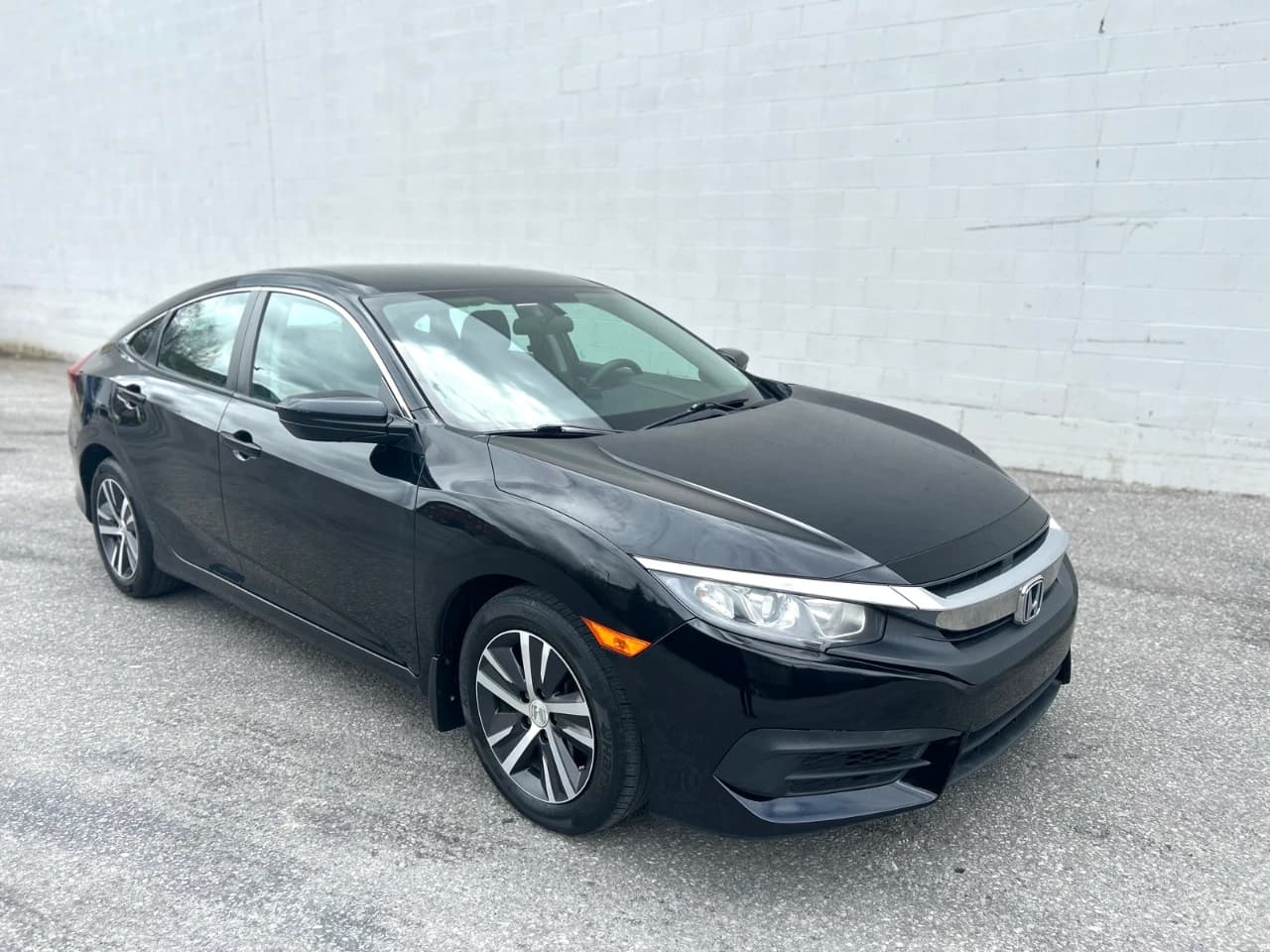 2017 Honda Civic Sedan - Image 13