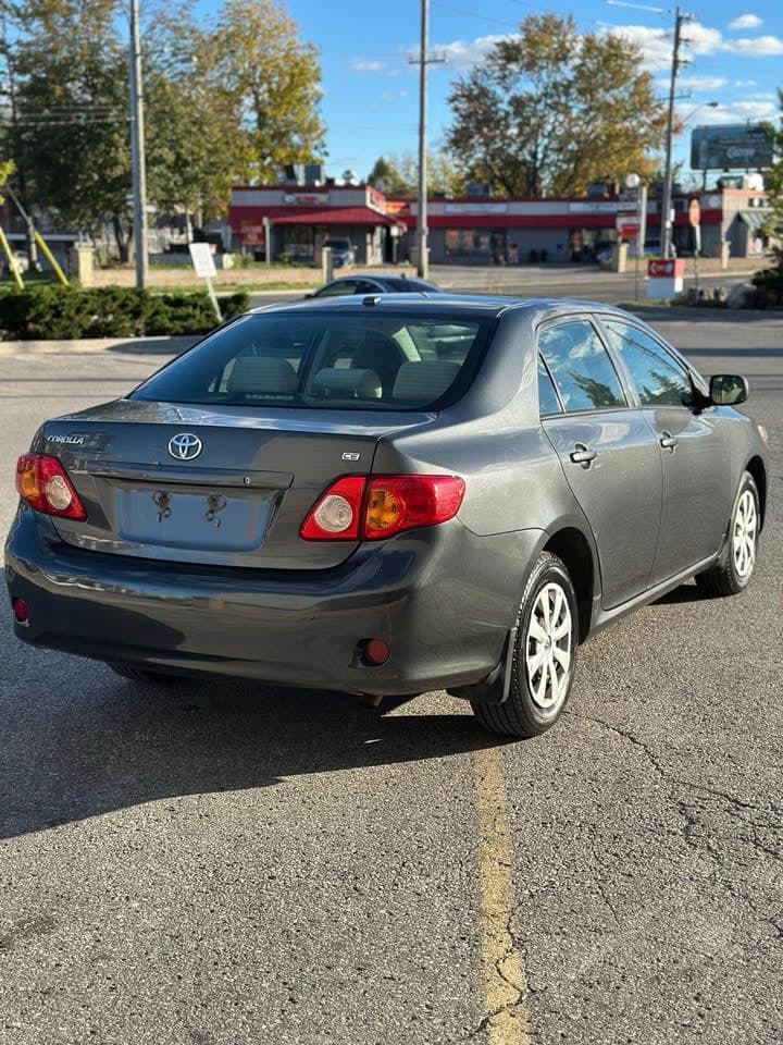 2009 Toyota Corolla - Image 3