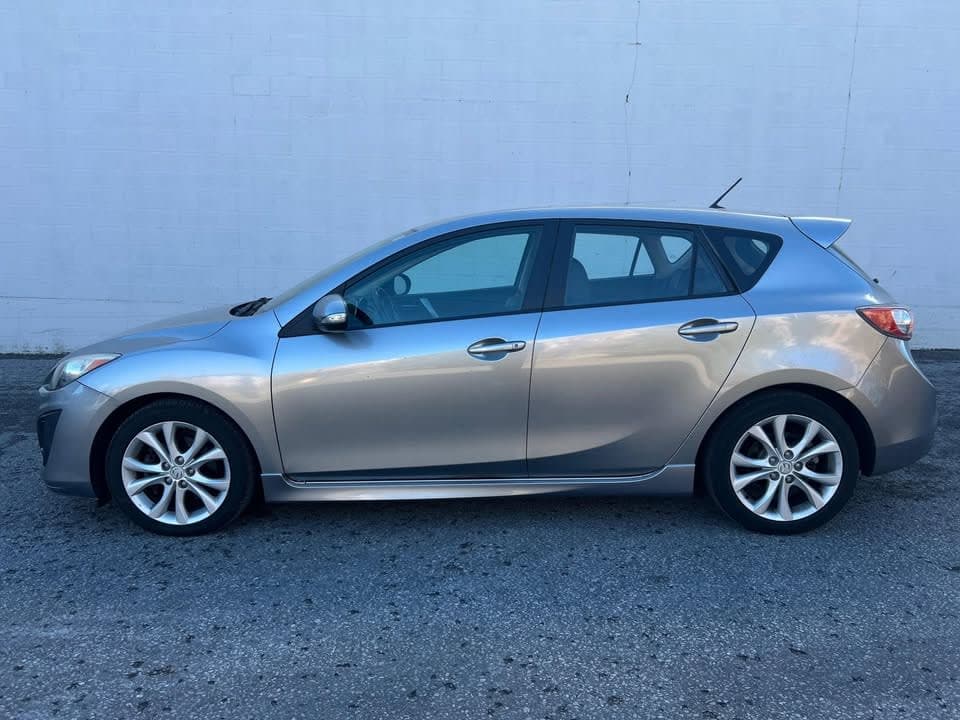 2010 Mazda Mazda 3 - Image 3