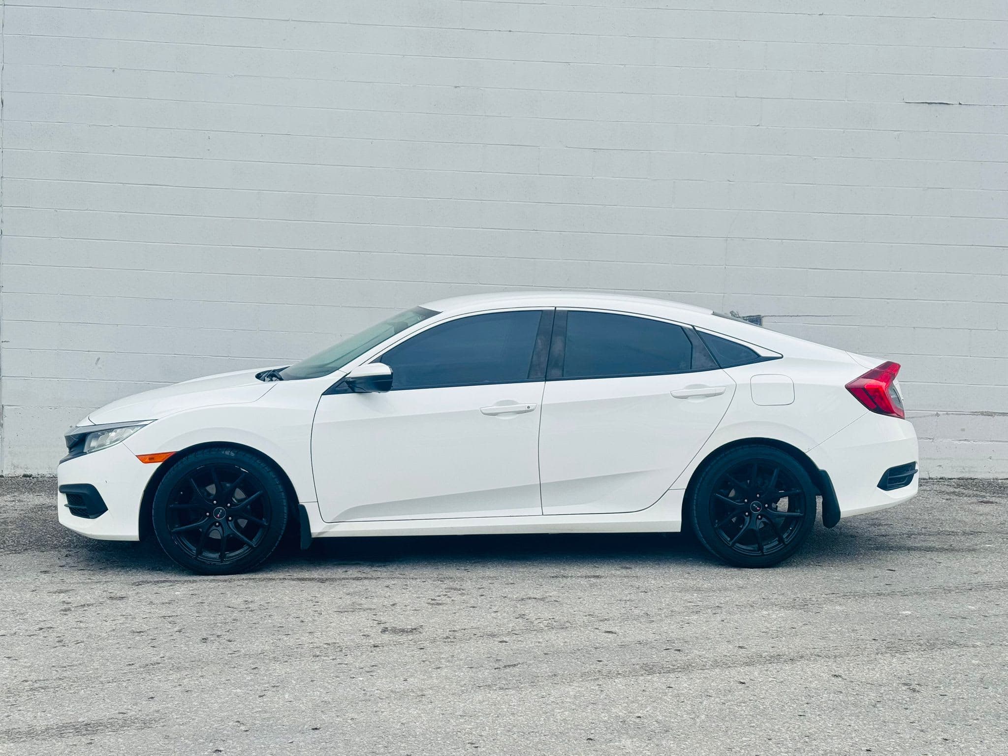 2016 Honda Civic - Image 6