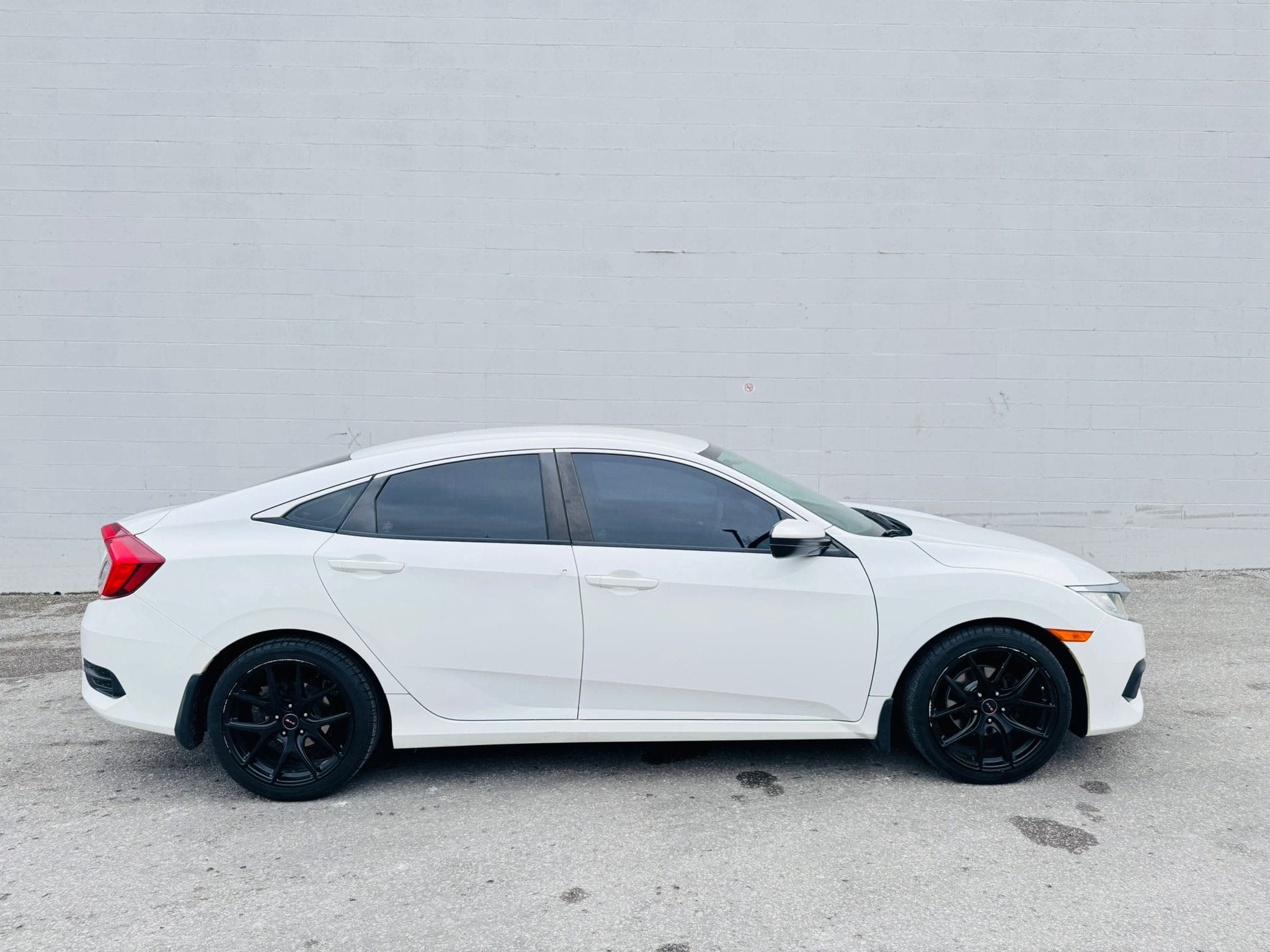 2016 Honda Civic - Image 5