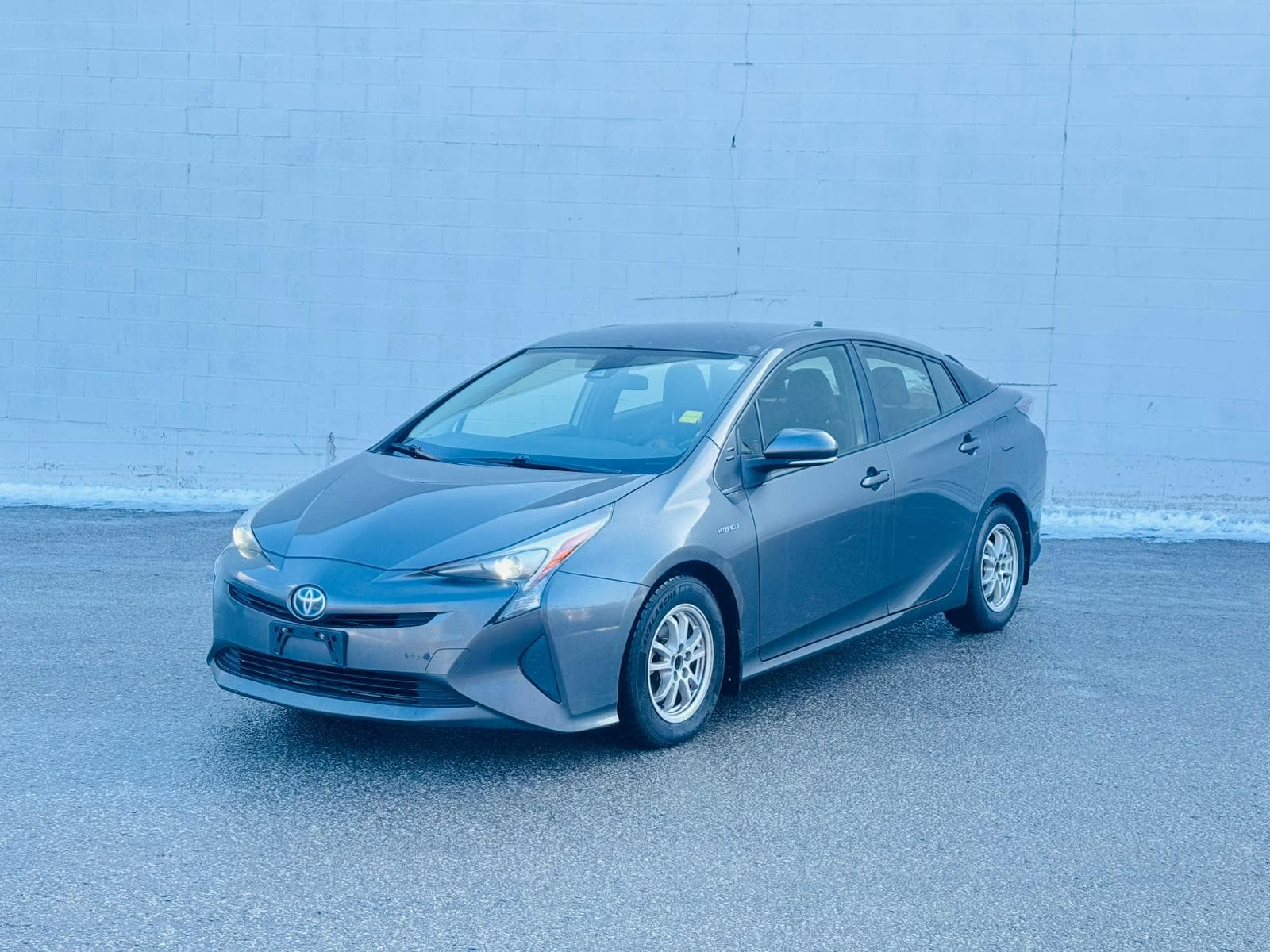 2017 Toyota Prius - Image 6