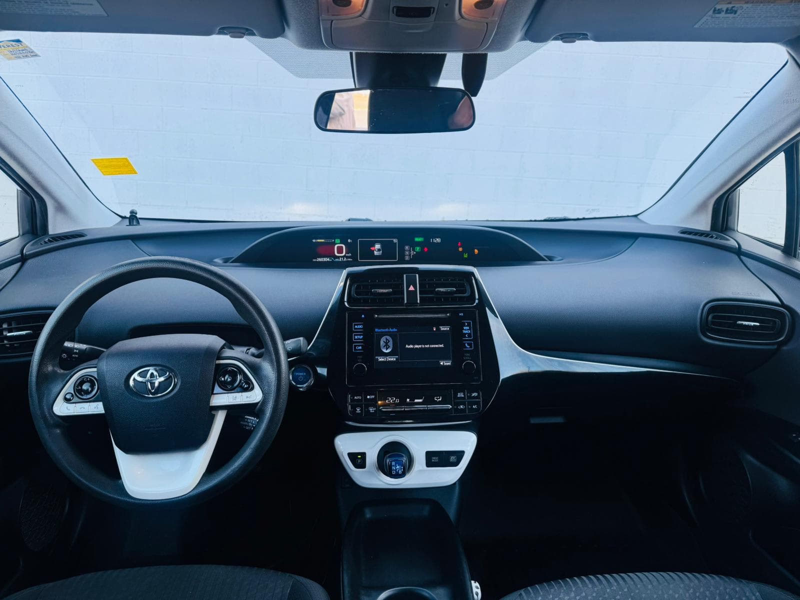 2017 Toyota Prius - Image 9